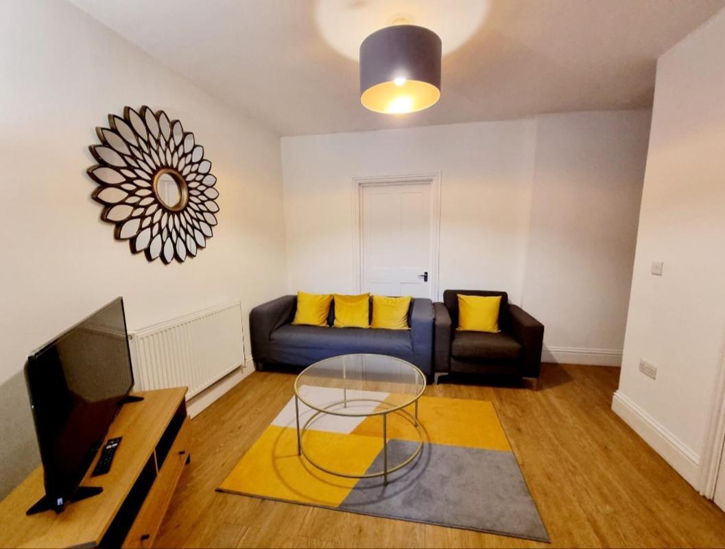 Appartamento Stylish 2 Bedroom Sleeps 5 - 3 Mins Walk To Mile End Station *